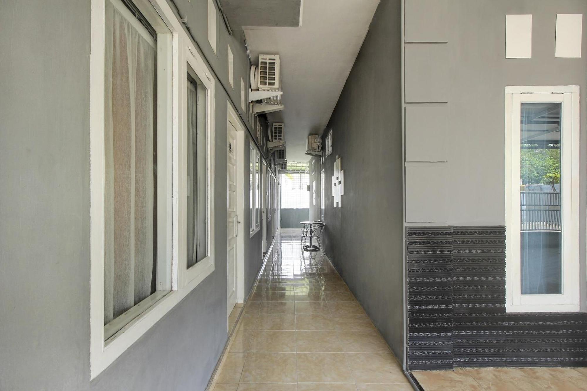 Oyo Life 3415 Penginapan Wimane Palembang Eksteriør bilde